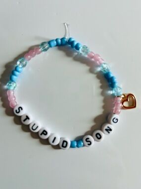Olivia Rodrigo Friendship Bracelet • Stupid Song